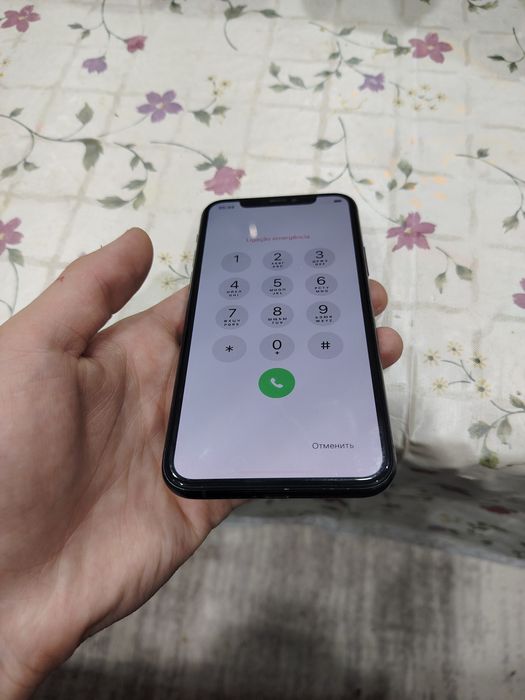 Iphone 11 pro 256 GB 85% yomkost ideal holati rasmda bitta aybi icloud