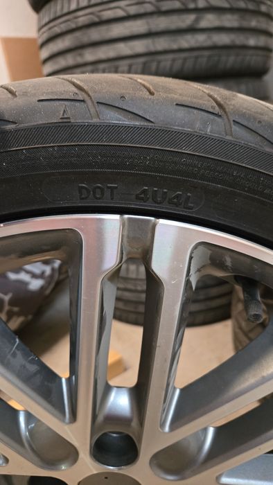 Оригинални джанти на Kia с гуми на yokohama