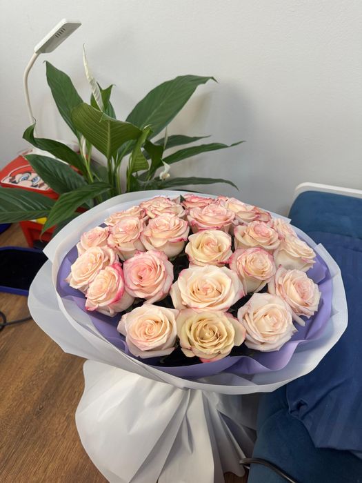 Букет очень красивый только прилои