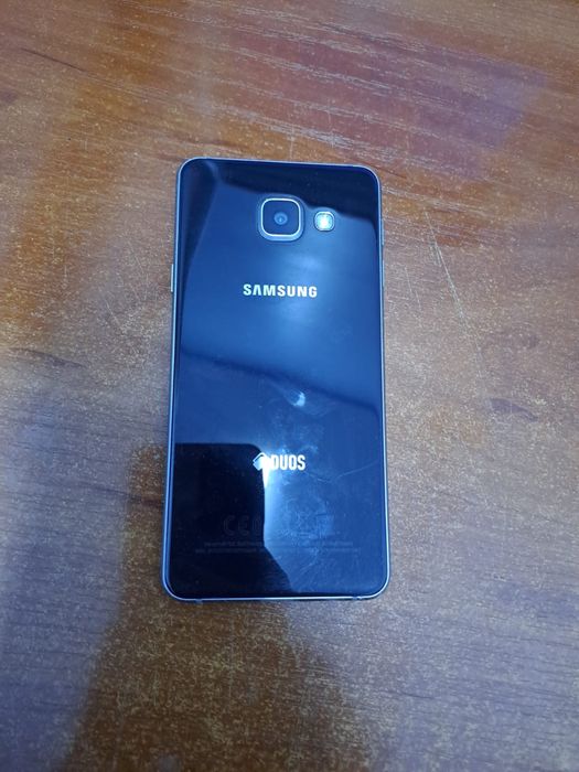 Продаю Samsung A3 2016