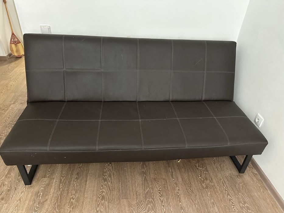 Кожаный диван раскладной