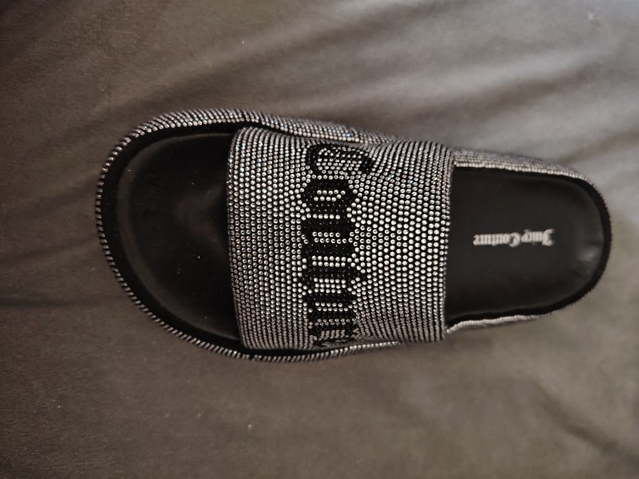 Оригинални чехли на Juicy Couture