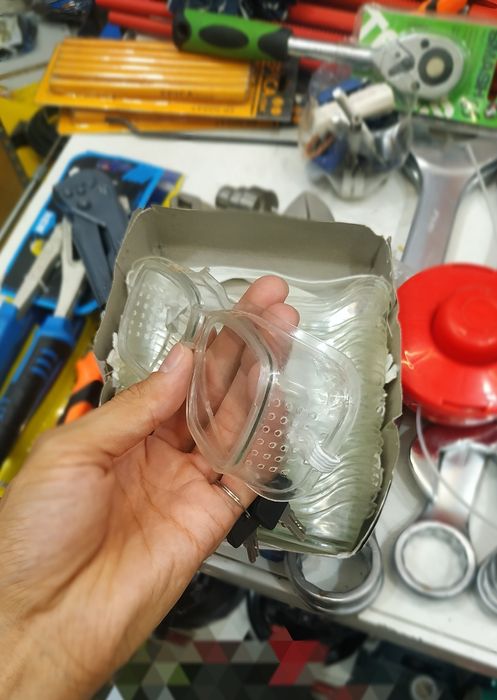 Очки защитные стеклянные