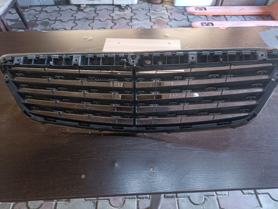 Решетка на Мерседес 221