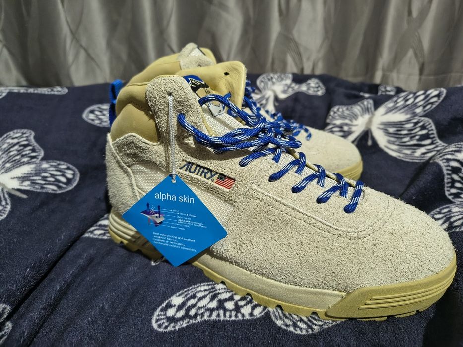 Autry bocanci toamna-iarna 
MALGA ST.MORITZ IN COOKIE AND DEJAutryA VA