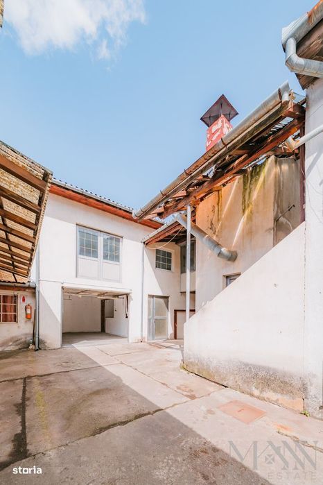 Proprietate versatila de inchiriat | Casa, hala/ atelier +garaj, anexe