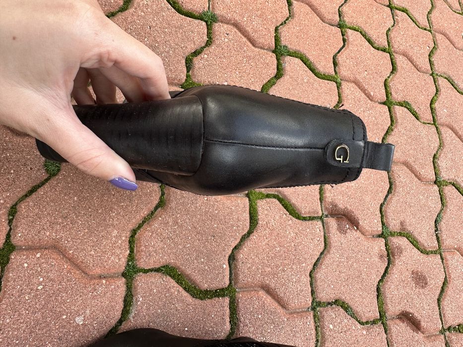 Botine Guess cu pietricele