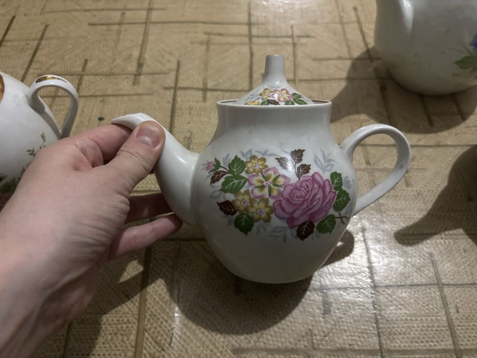 Продам сответские чайники