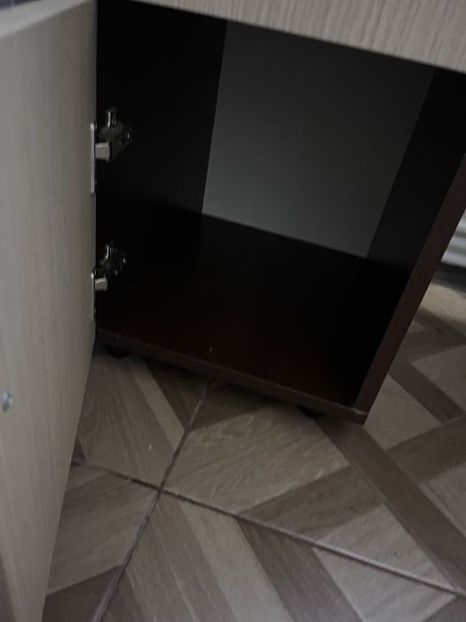 Masuta machiaz , in stare foarte buna