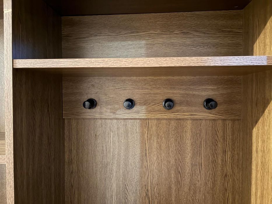 Продам прихожую б/у