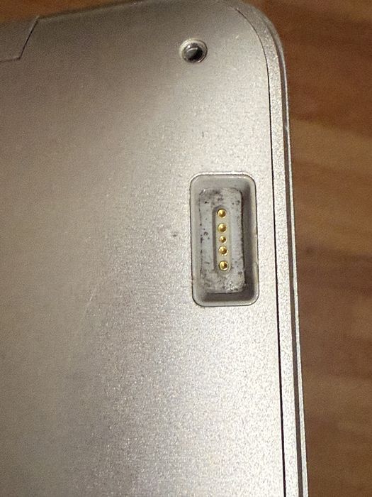 Macbook Air модель A1304 на запчасти