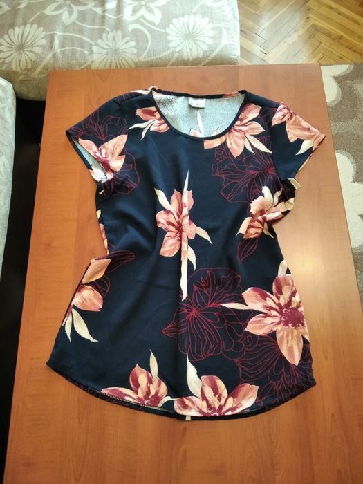 Дамски блузи Л размер