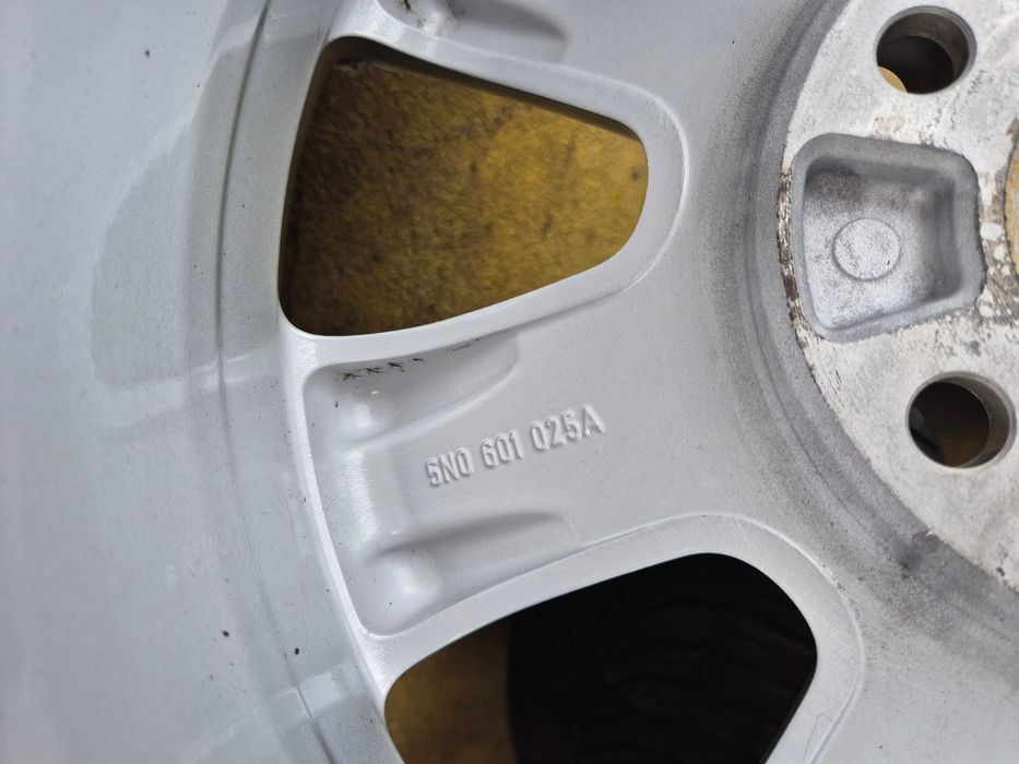 4 ROTI Jante + Anvelope 4Seasons ALLSEASONS - 215/65/16 - 5x112 - OEM VW TIGUAN / AUDI Q3 - Michelin CrossClimate