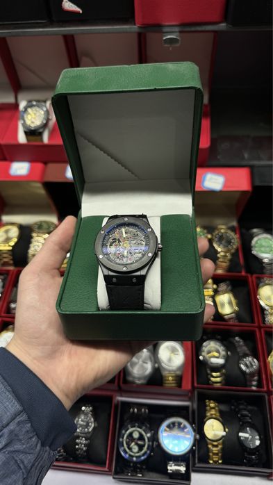 часы Hublot Big Bang Skeleton