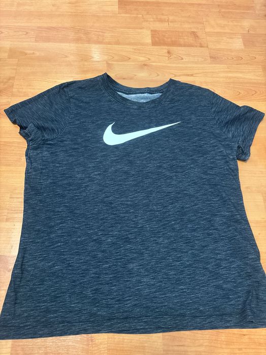 Nike Дамска Тениска