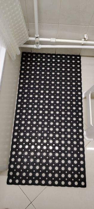 Резиновый коврик придверный