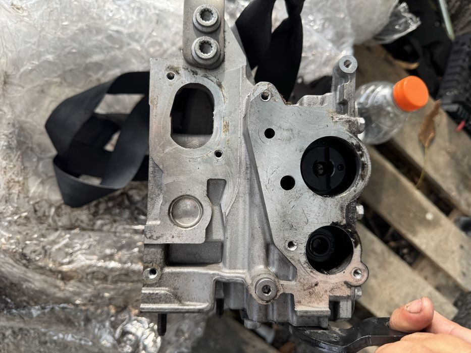 Цилиндрова глава за Ауди 2,0 tdi -a4 a6 a3 a5 q5.