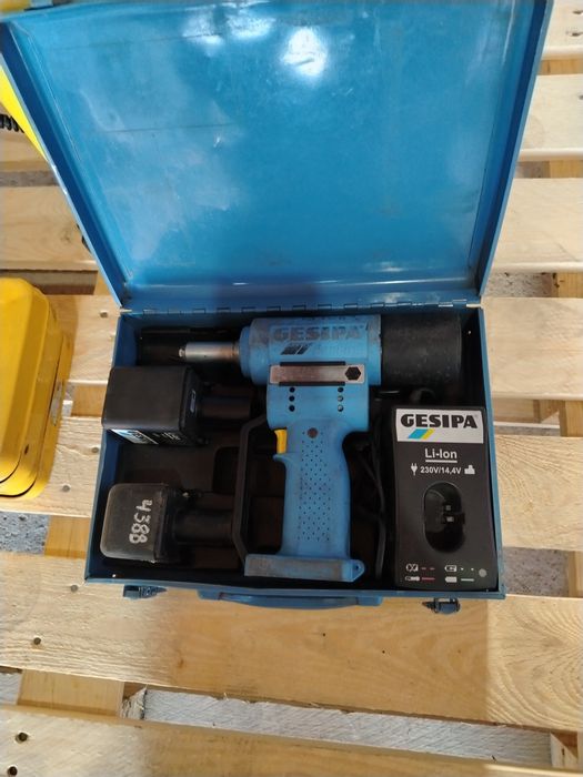 Pistol pop nituri gesipa