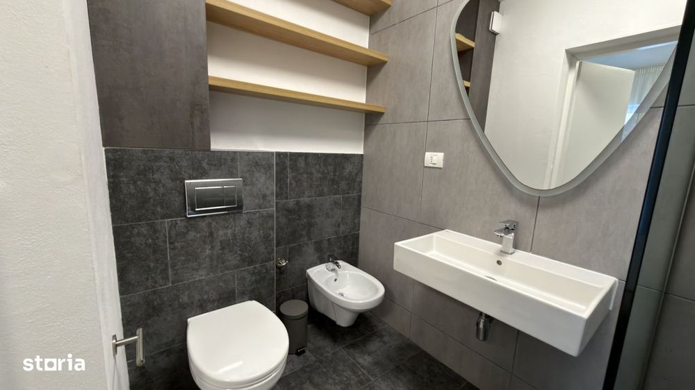 Apartament 3 camere, 2 bai, 57 mp, mobilat, parcare, zona Centru Vechi