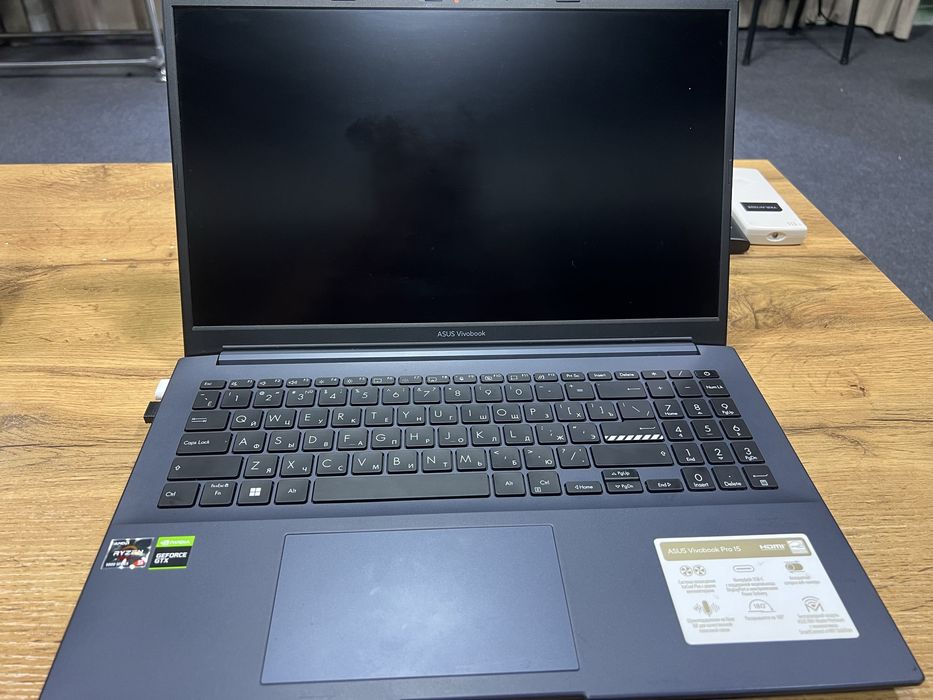 ASUS VivoBook Pro 15 M6500QH