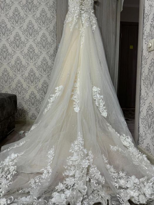 Свадебное платье. Ручная работа!