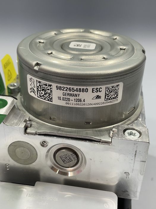 Pompa ABS Citroën Peugeot 208 2008 9822654880