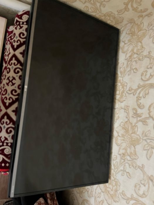 Телевизор LG в хорошем состоянии