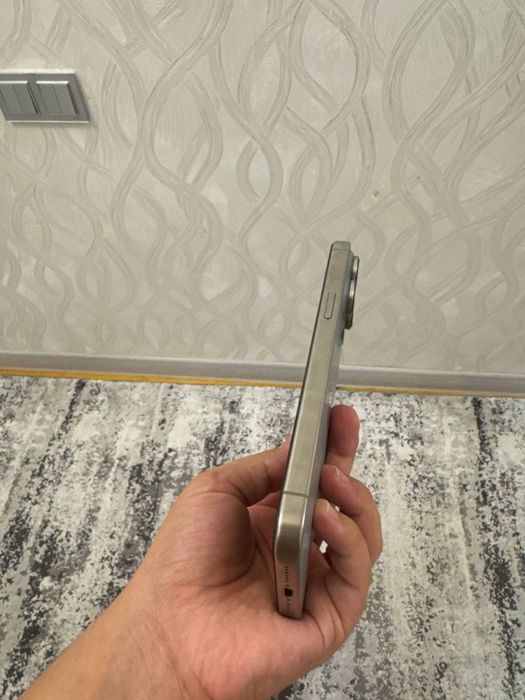 Продам iphone 15 pro max 256 гб