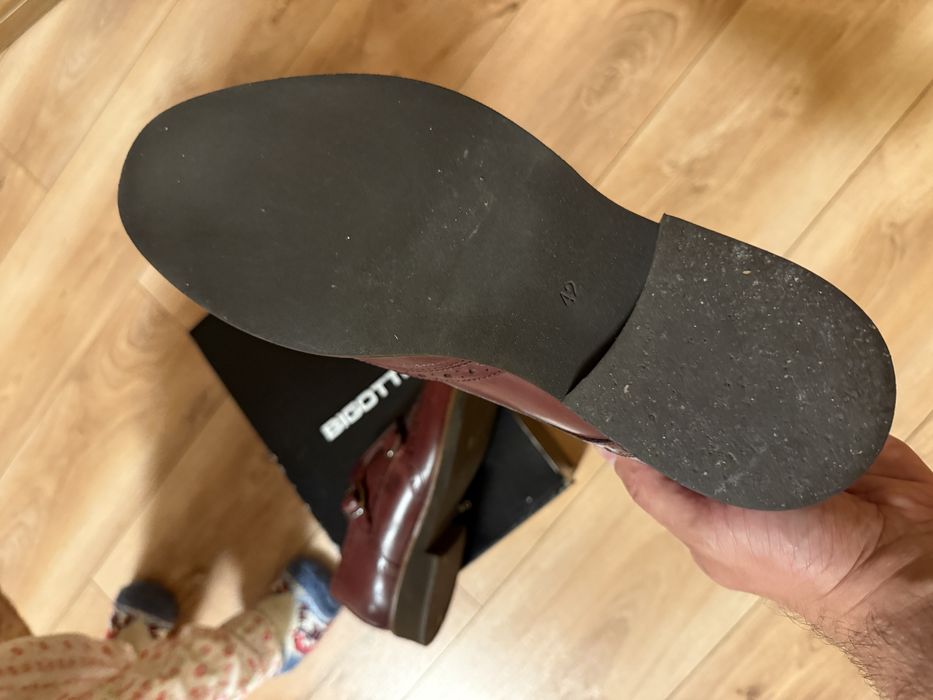 Pantofi Bigotti nr. 43 si curea la culoare