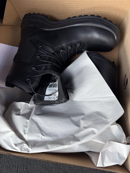 Нови обувки за туризъм