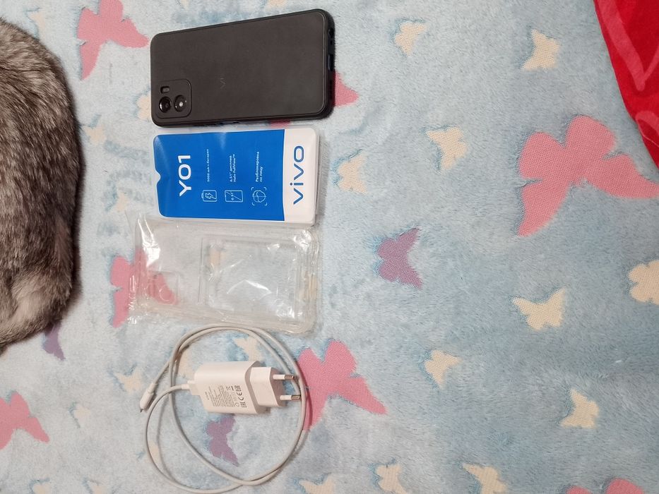 Продам Телефон vivo y01.б/у