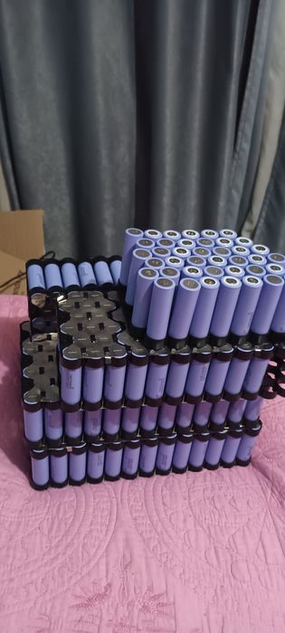 Celule samsung 18650