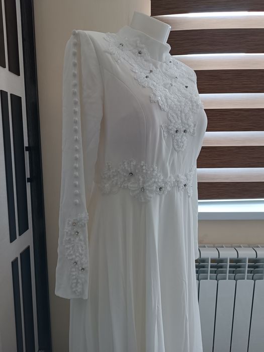 Платье вечерняя.