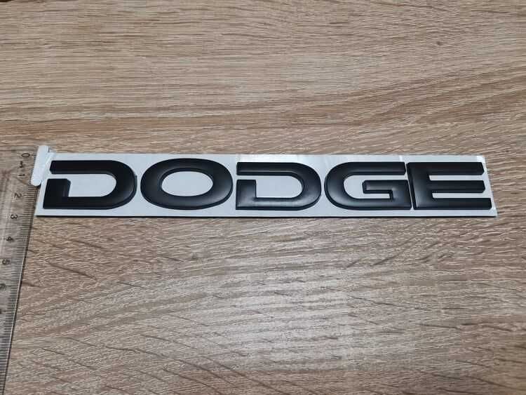 черен надпис Dodge