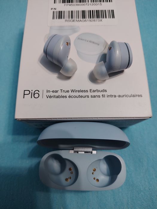 Casti in ear Bowers & Wilkins Pi6 ca noi