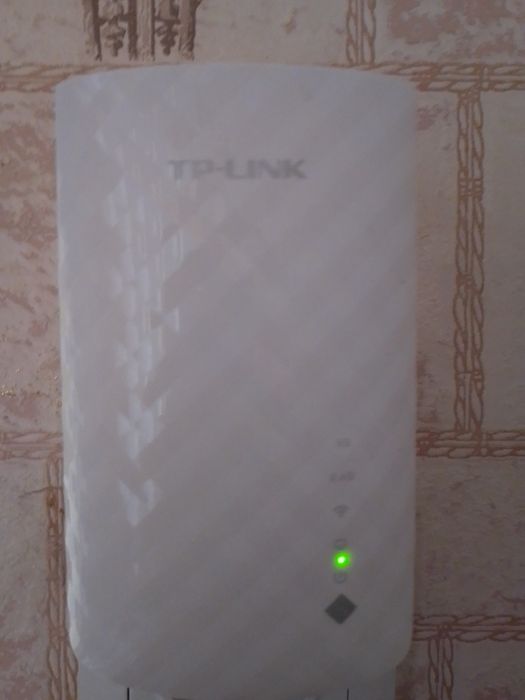 Усилитель WI-FI сигнала TP-Link RE-200.