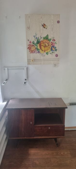 Сервант отдадим даром
