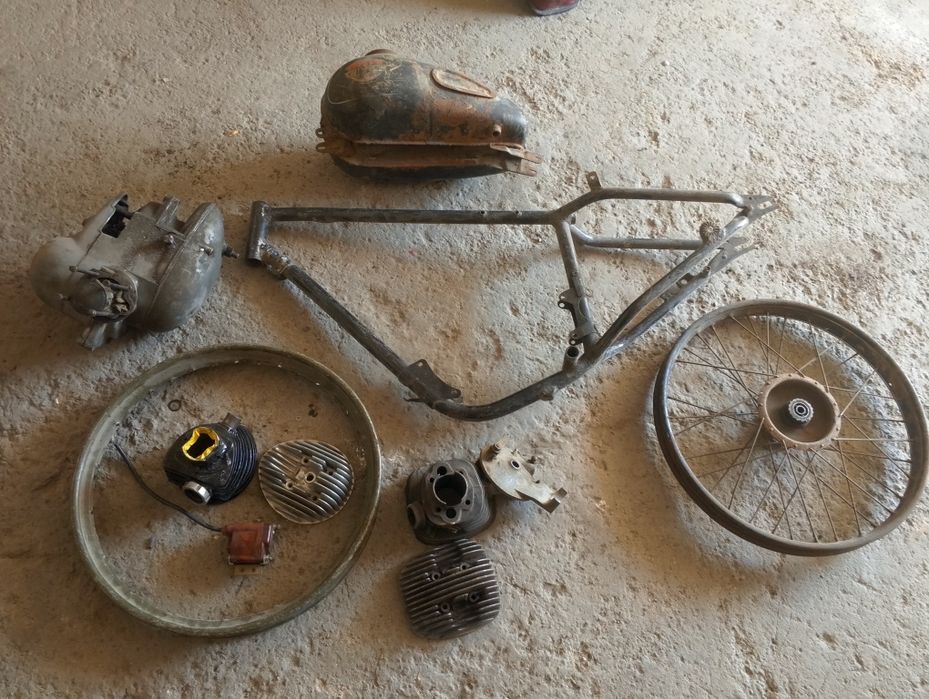 Мотоцикл Москва М1М Срочно