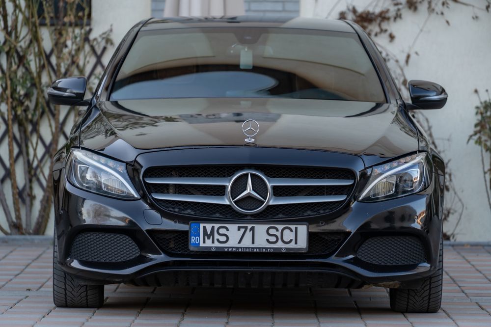 Mercedes-Benz C 220 - 4MATIC - 7G TRONIC - full istoric