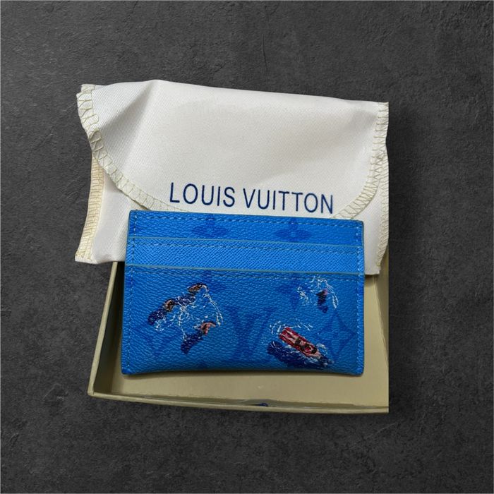 Louis vuitton card holder