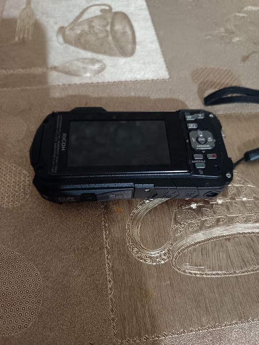 Vând Aparat foto  RICOH WG 80