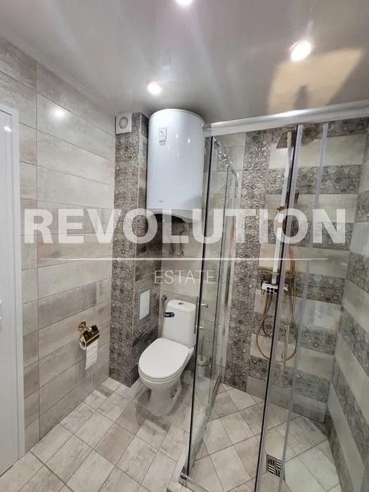 Дава се под наем Двустаен апартамент в Варна, м-т Траката - 66 кв.м за 600 € - Снимка #9