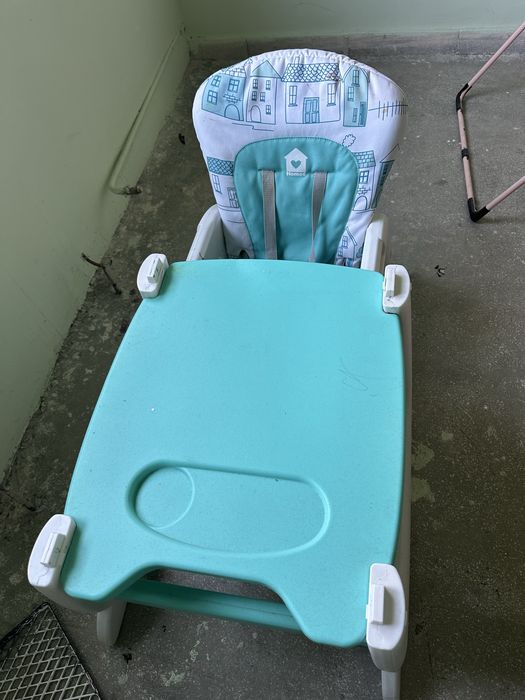 Scaun de luat masa bebe 2 in 1