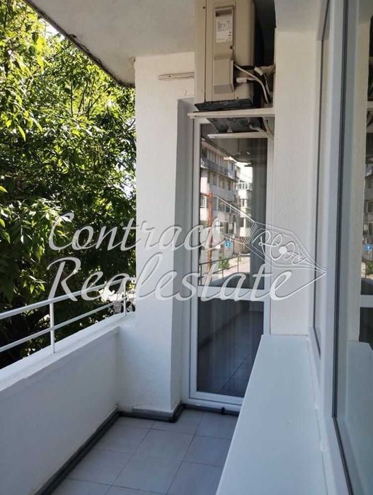 Дава се под наем Тристаен апартамент в Варна, Център - 70 кв.м за 650 € - Снимка #13