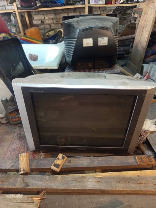 Продам телевизор б/у