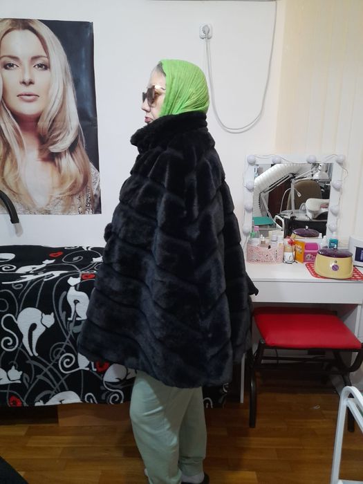 Накидка из искусственного меха