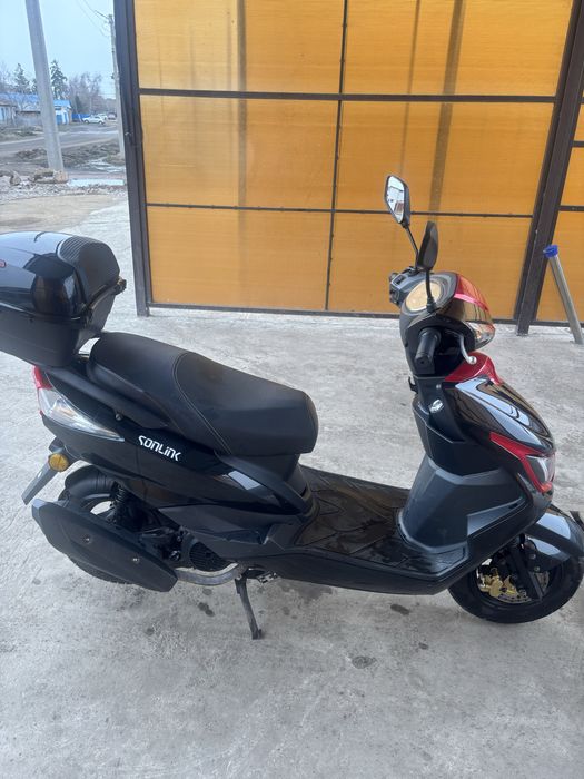 Продам Скутер срочно