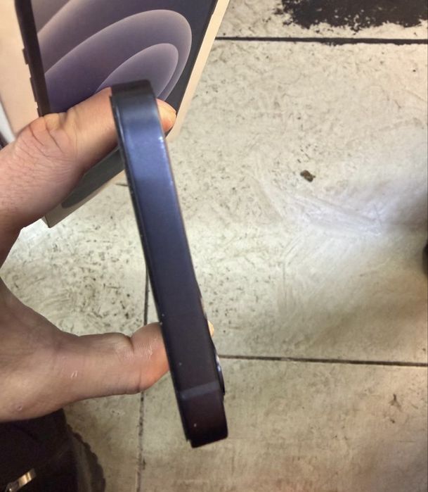 Apple iPhone 12 5G память 128ГБ,обмен