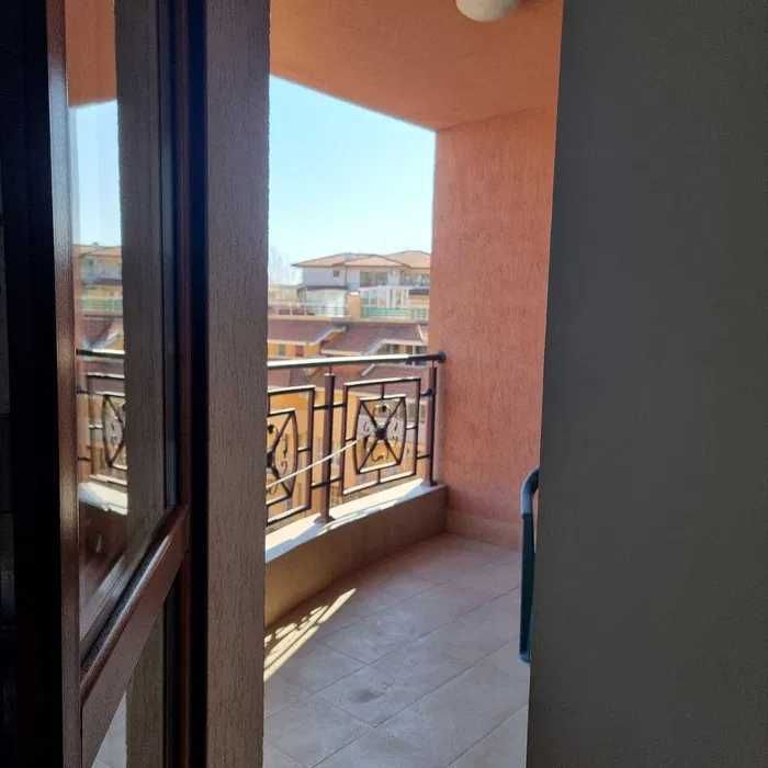 Продава се Двустаен апартамент в к.к. Слънчев бряг - 60 кв.м за 900 €/кв.м - Снимка #2