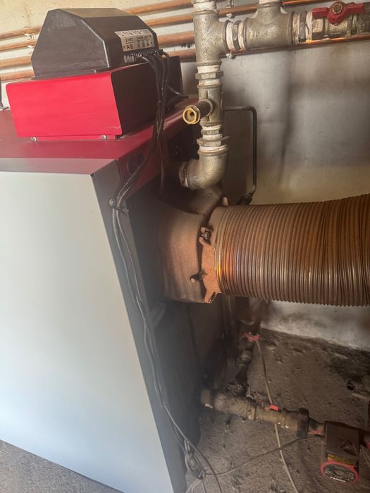 Vând centrală pe lemne și carbune 45KW(9elementi)